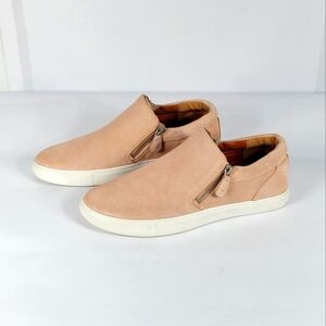Gentle Souls Lowe Suede Slip-on #742 Size 9